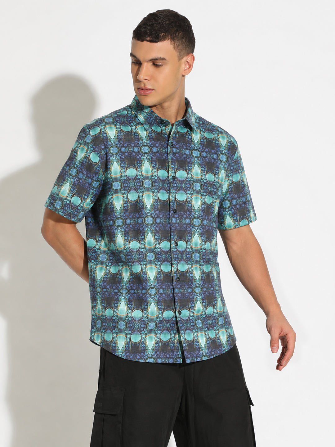 Men’s Abstract Printed Blue Regular Fit Short Sleeves Shirt with Spread Collar