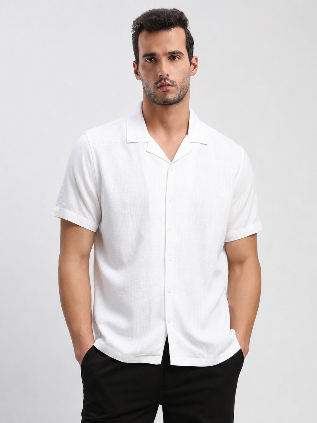 Men’s White Relaxed Fit Short Sleeves Shirt with Cuban Collar