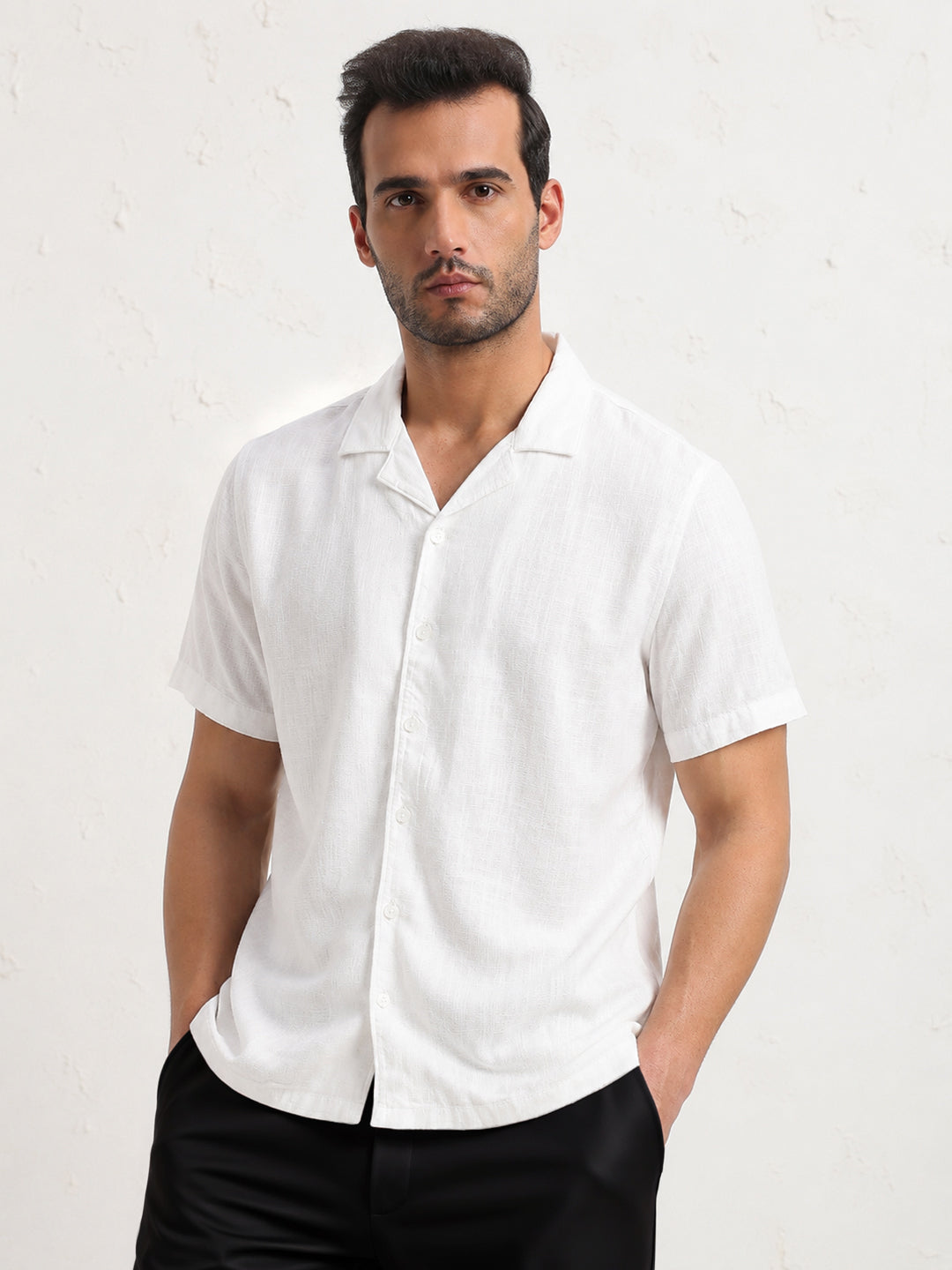 Men’s White Relaxed Fit Short Sleeves Shirt with Cuban Collar