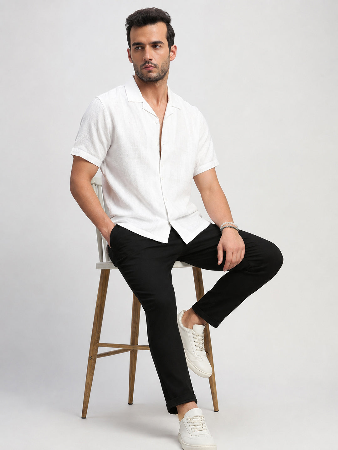 Men’s White Relaxed Fit Short Sleeves Shirt with Cuban Collar