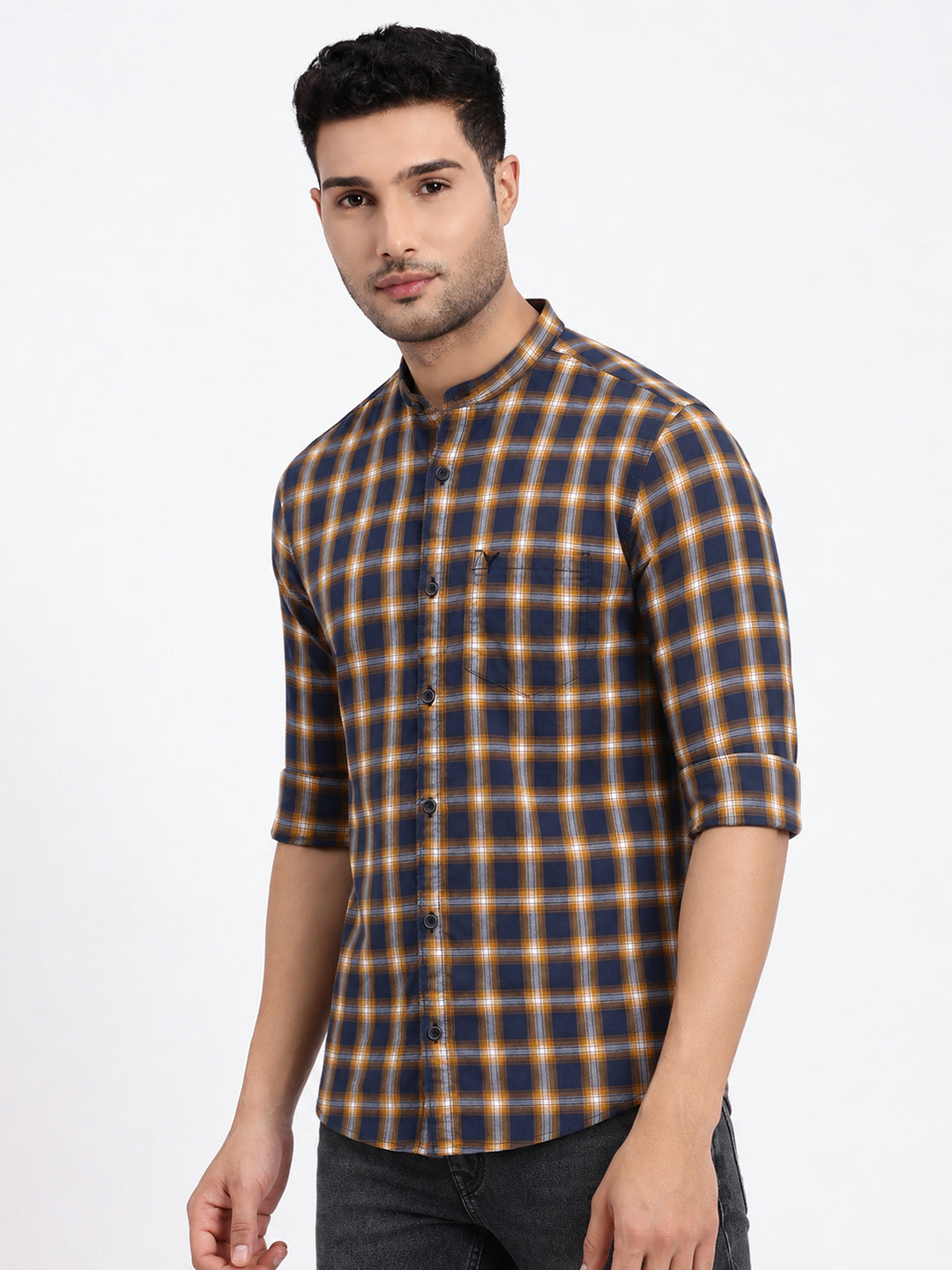 Men’s Checked Navy Blue Slim Fit Long Sleeves Shirt
