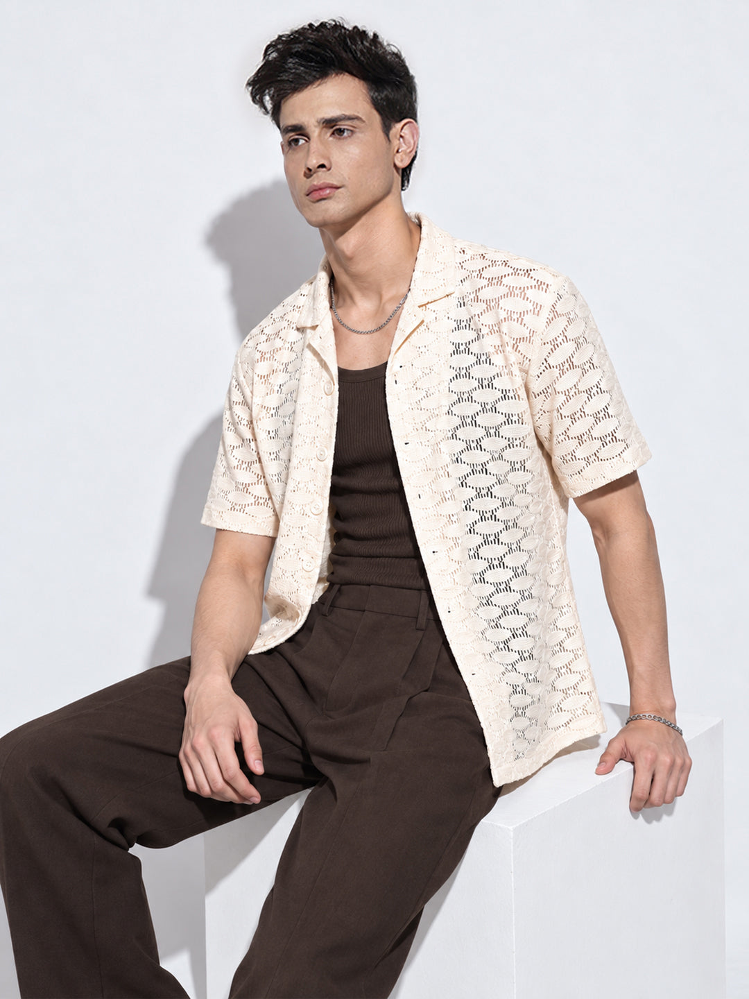 Men’s Textured Cream Relaxed Fit Short Sleeves Shirt