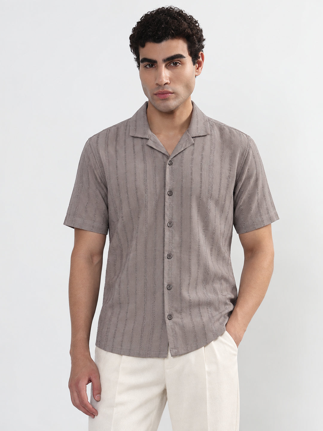 Men’s Striped Grey Relaxed-Fit Short-Sleeve Shirt