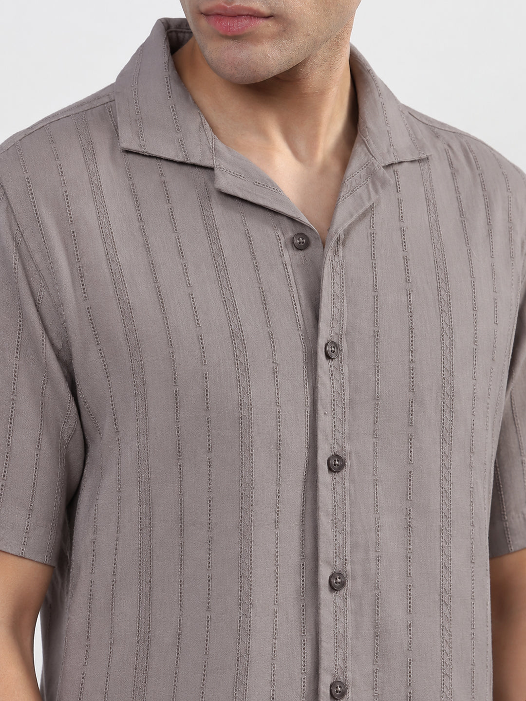 Men’s Striped Grey Relaxed-Fit Short-Sleeve Shirt
