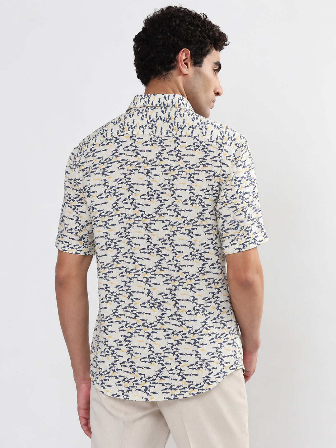 Men’s Animal Printed White Regular Fit Short Sleeves Casual Shirt
