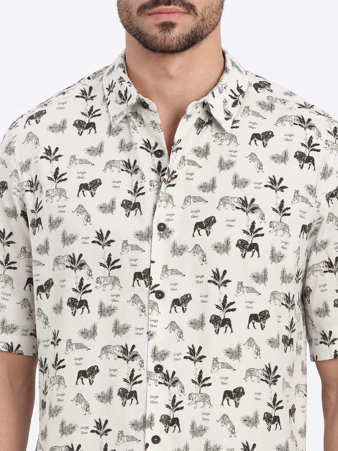 Men’s Graphic Printed White Regular Fit Short Sleeves Casual Shirt