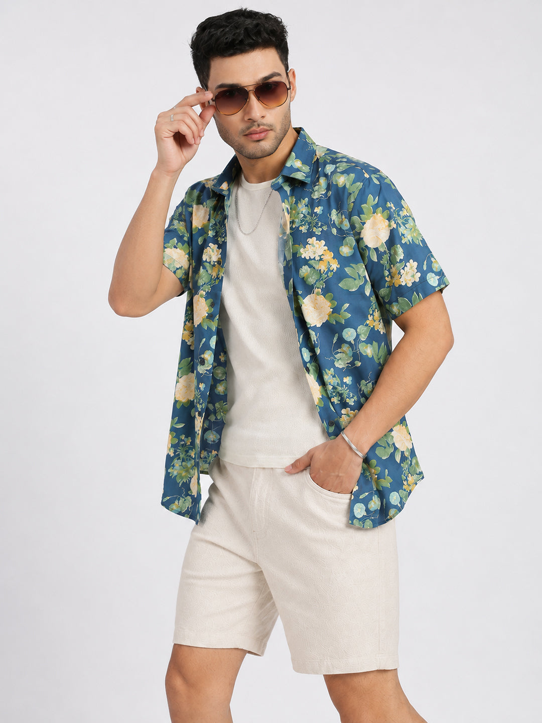 Men’s Floral Printed Blue Regular Fit Short Sleeves Casual Shirt