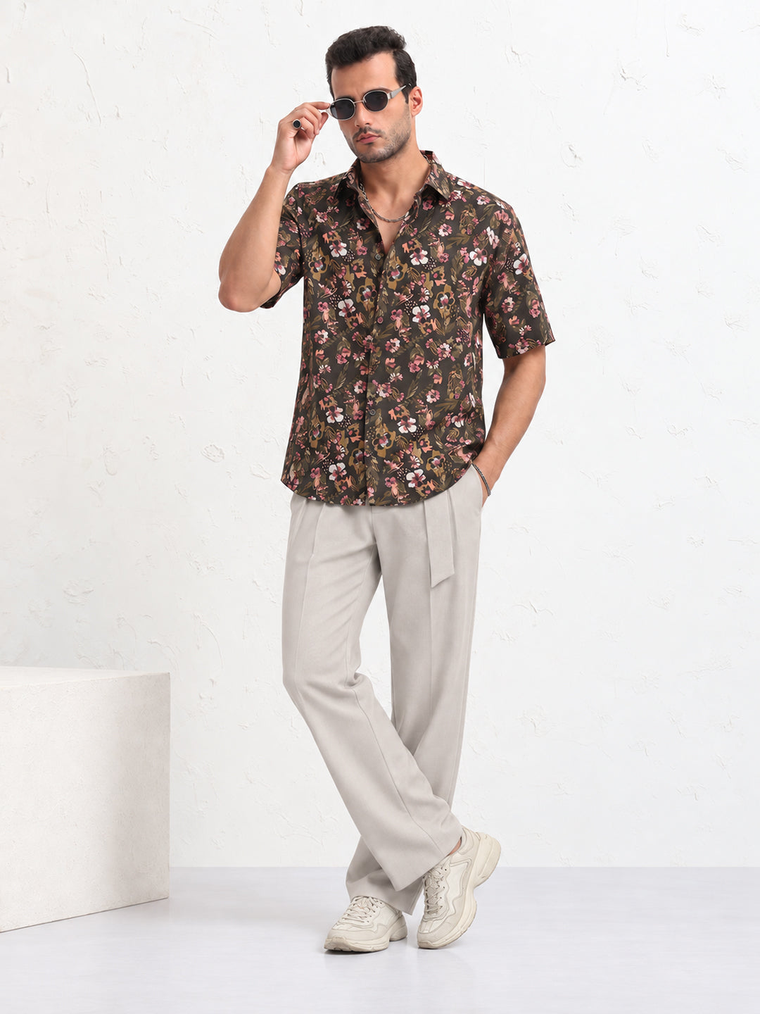 Men’s Floral Printed Olive Regular Fit Short Sleeves Casual Shirt
