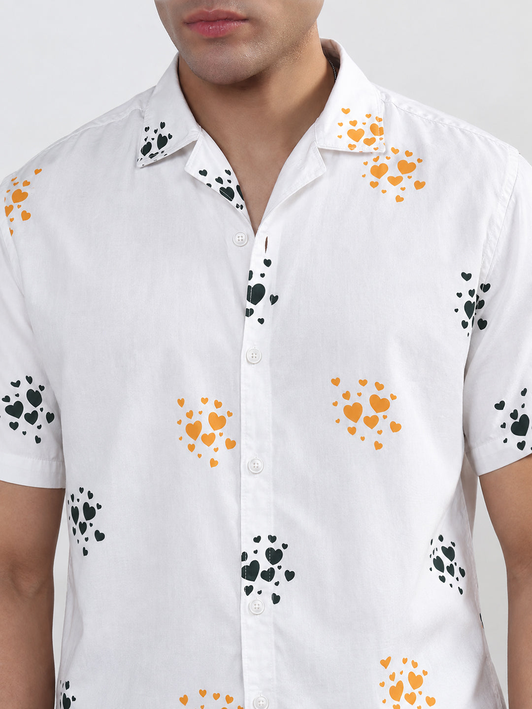 Men’s Graphic Printed White Relaxed Fit Short Sleeves Shirt