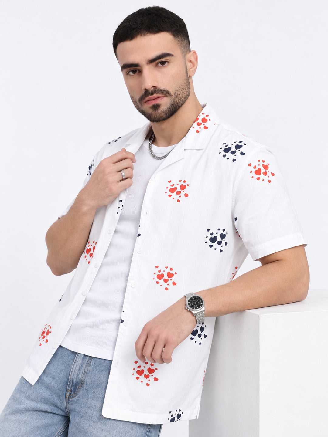 Men’s Graphic Printed White Relaxed Fit Short Sleeves Shirt