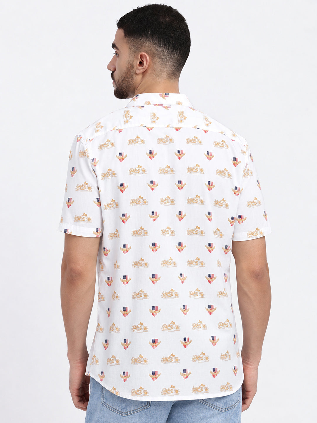 Men’s Graphic Printed White Relaxed Fit Short Sleeves Shirt