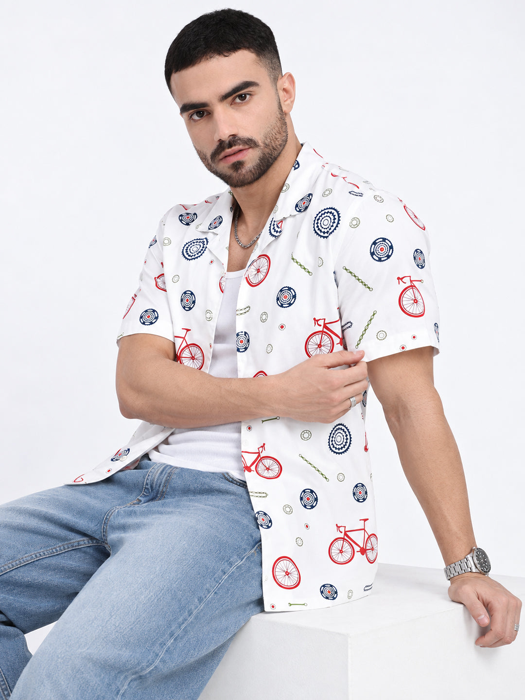 Men’s Graphic Printed White Relaxed Fit Short Sleeves Shirt