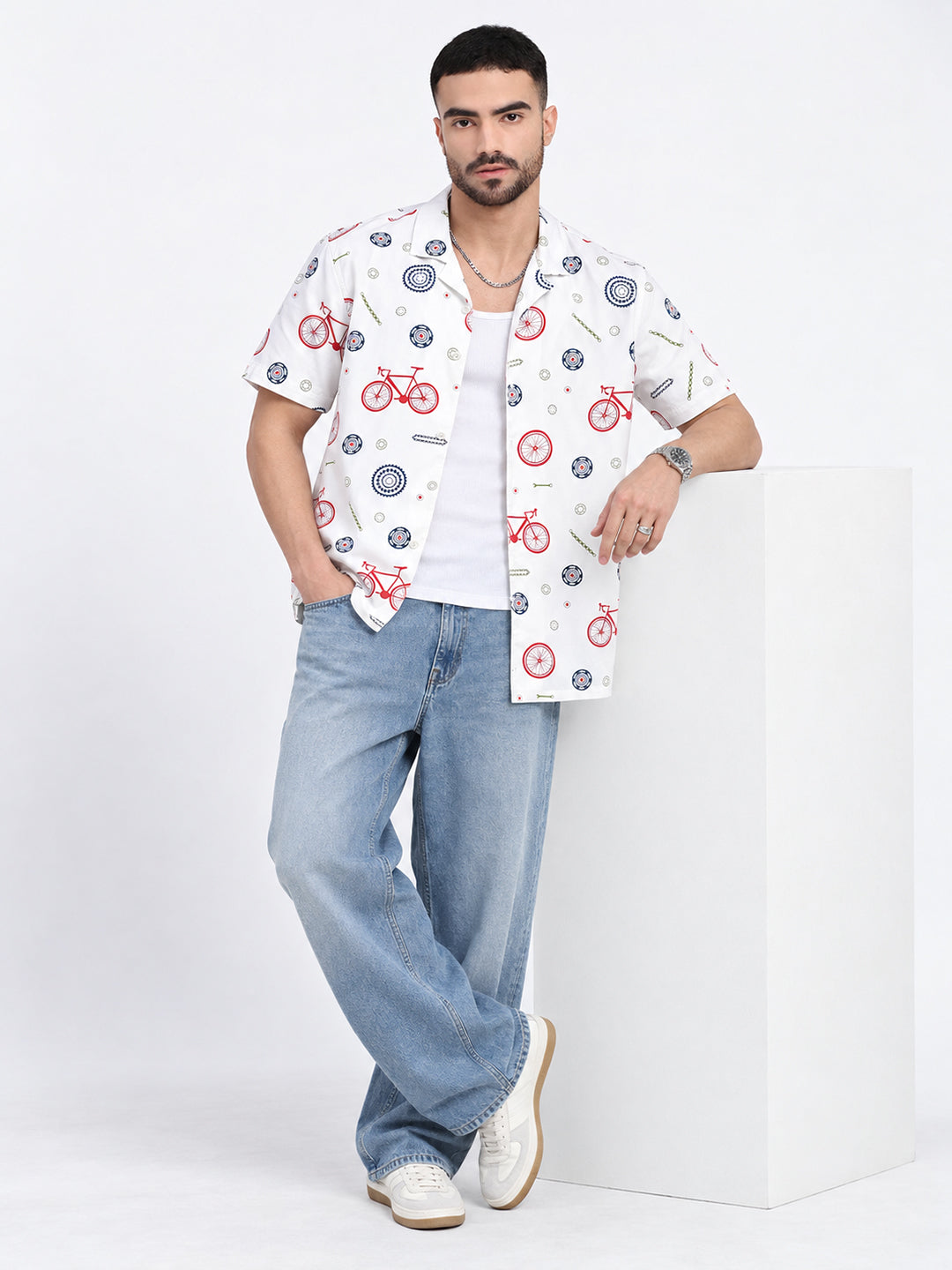 Men’s Graphic Printed White Relaxed Fit Short Sleeves Shirt