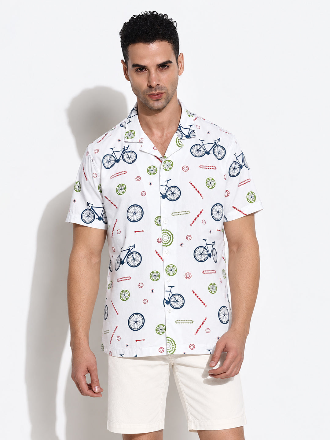Men’s Graphic Printed White Relaxed Fit Short Sleeves Shirt
