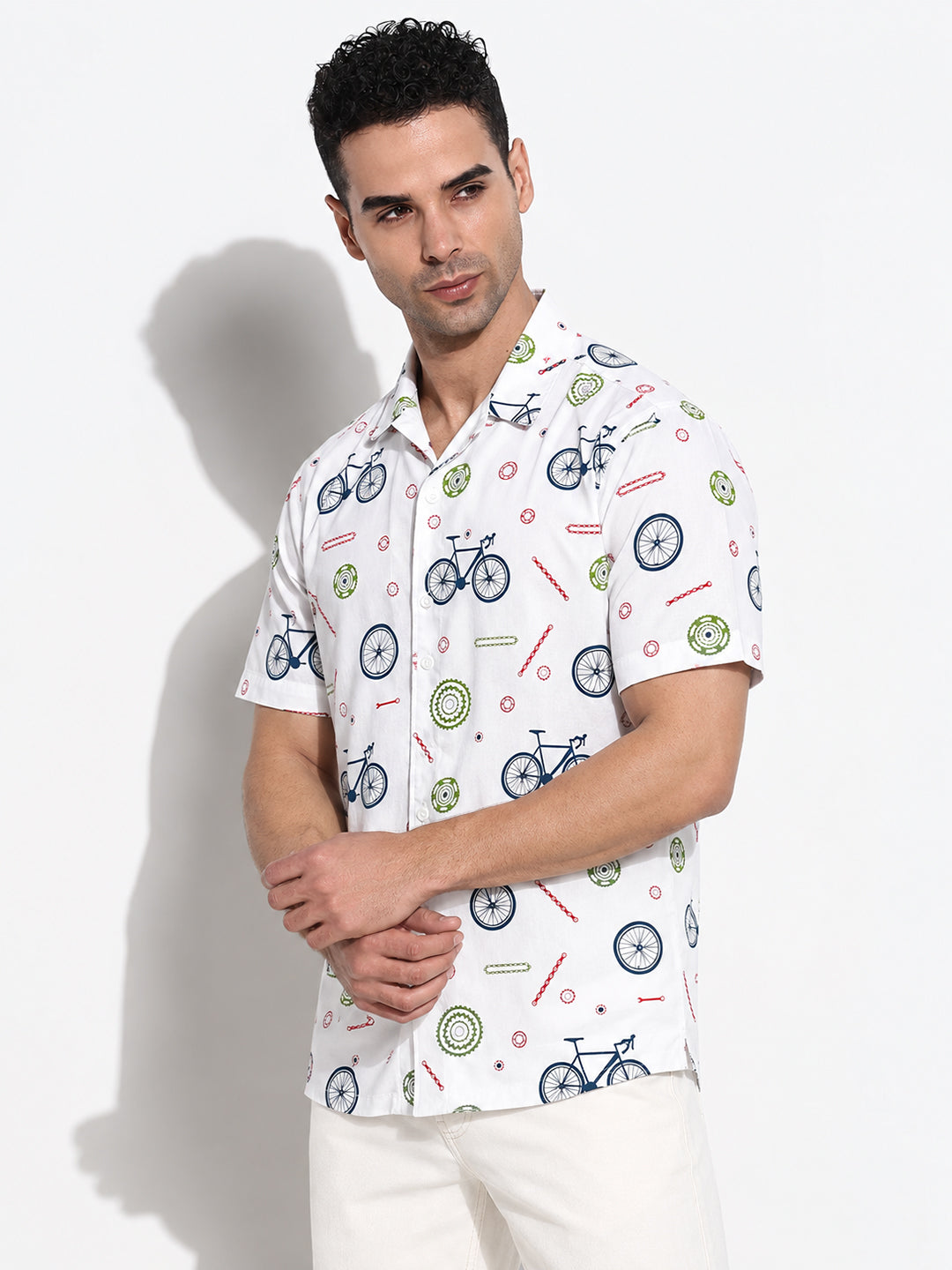 Men’s Graphic Printed White Relaxed Fit Short Sleeves Shirt