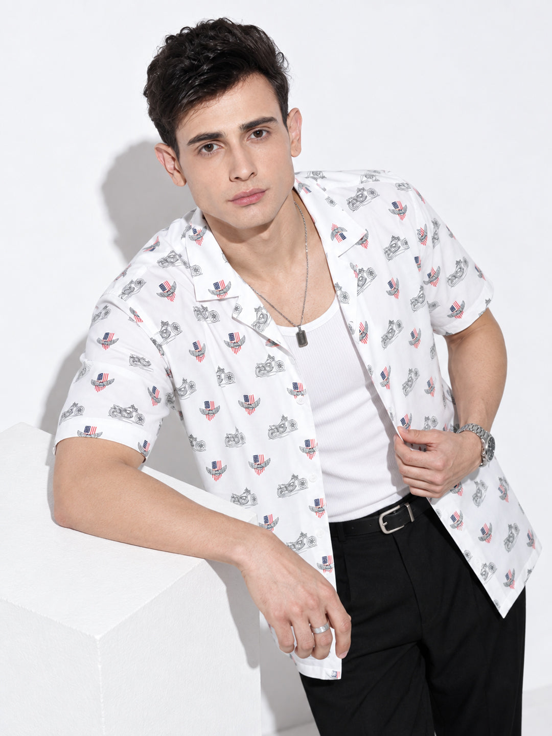 Men’s Graphic Printed White Relaxed Fit Short Sleeves Shirt