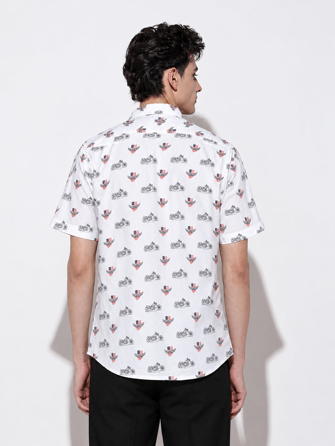 Men’s Graphic Printed White Relaxed Fit Short Sleeves Shirt