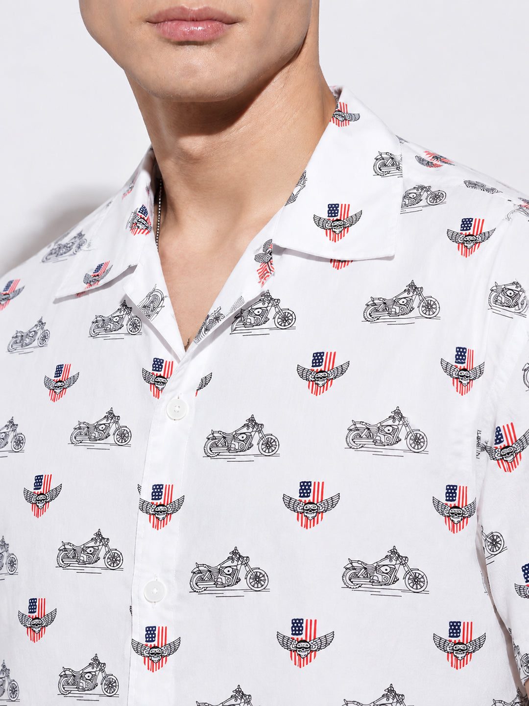 Men’s Graphic Printed White Relaxed Fit Short Sleeves Shirt