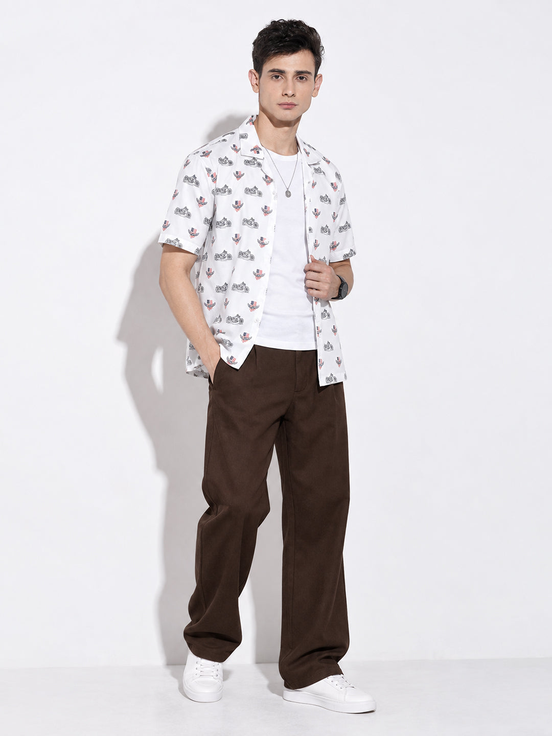 Men’s Graphic White Relaxed Fit Short Sleeves Shirt