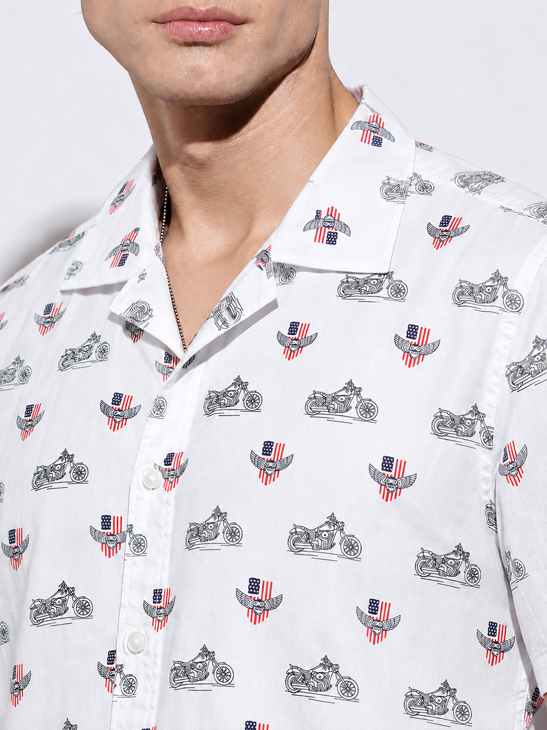 Men’s Graphic White Relaxed Fit Short Sleeves Shirt