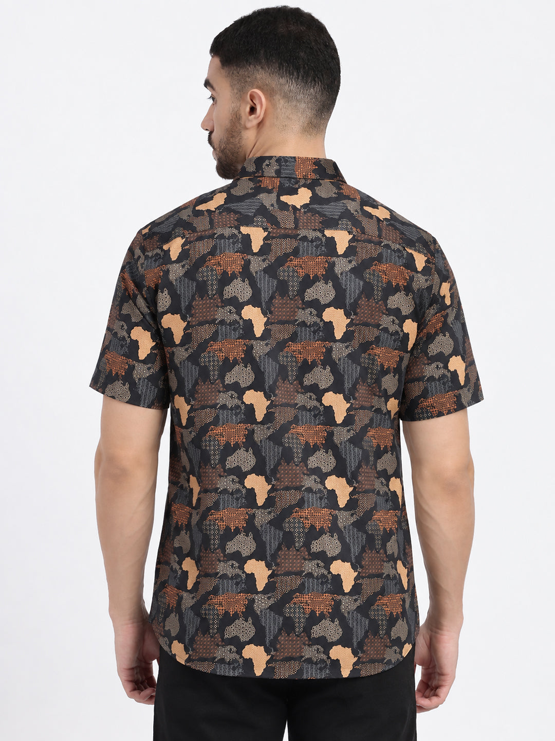 Men’s Printed Black Regular Fit Short Sleeves Casual Shirt