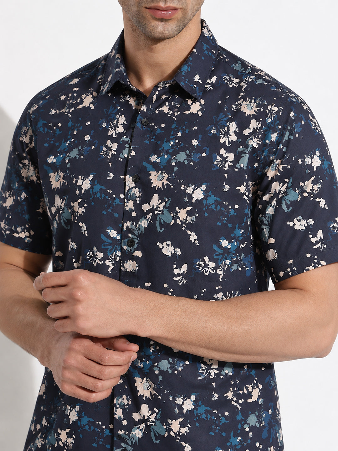Men’s Floral Printed Navy Blue Regular Fit Short Sleeves Casual Shirt