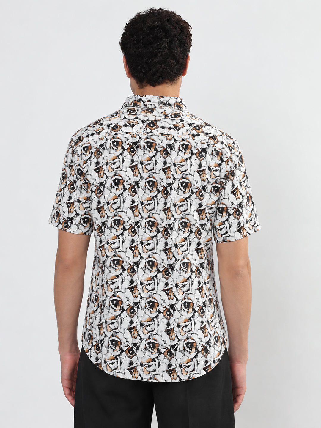 Men’s Floral Printed White Regular Fit Short Sleeves Casual Shirt