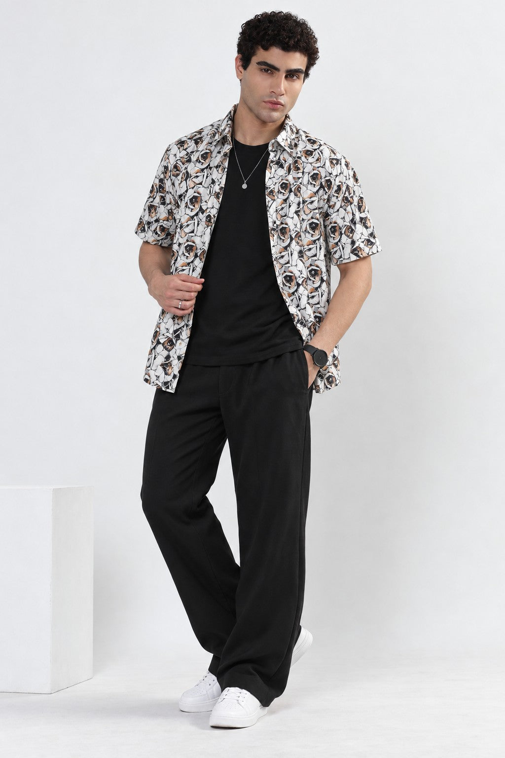 Men’s Floral Printed White Regular Fit Short Sleeves Casual Shirt