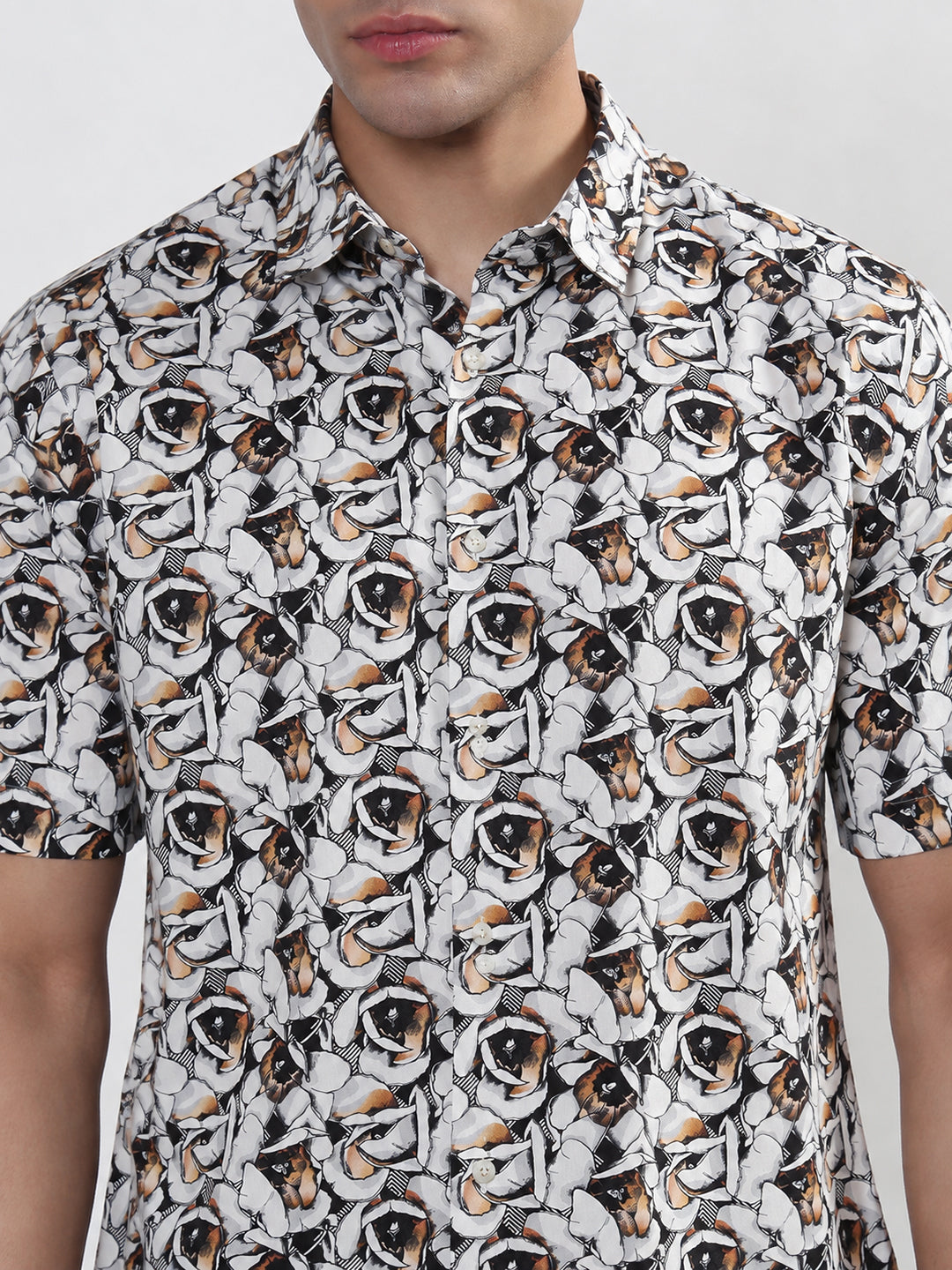 Men’s Floral Printed White Regular Fit Short Sleeves Casual Shirt