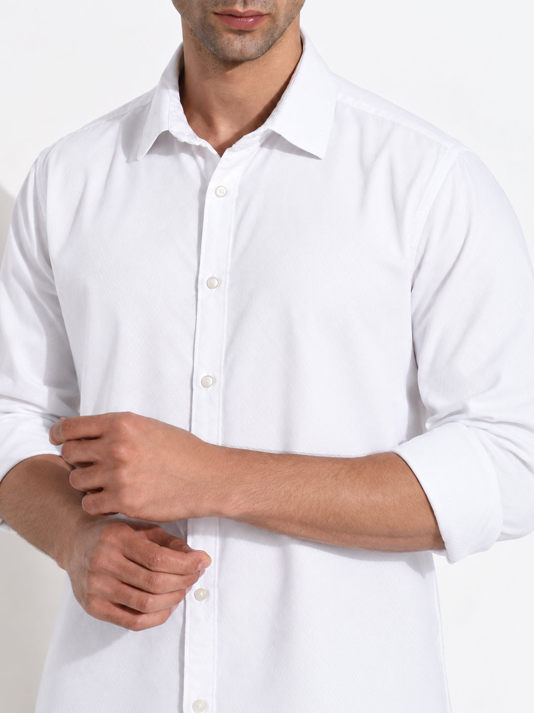 Men’s White Slim Fit Textured Long Sleeves Shirt