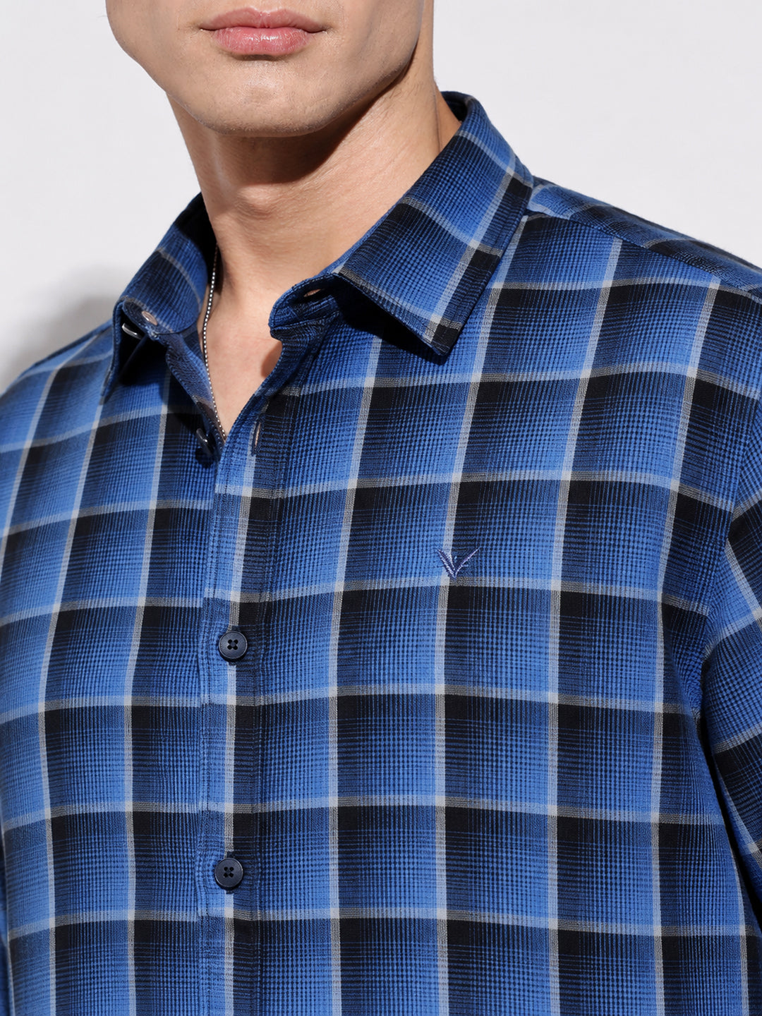 Men’s Checked Blue Slim Fit Long Sleeves Shirt