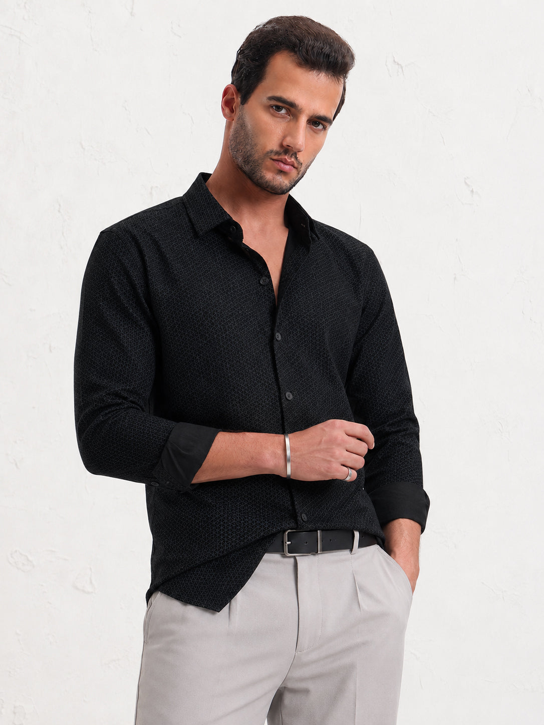 Men’s Printed Black Slim Fit Long Sleeves Shirt with Spread Collar