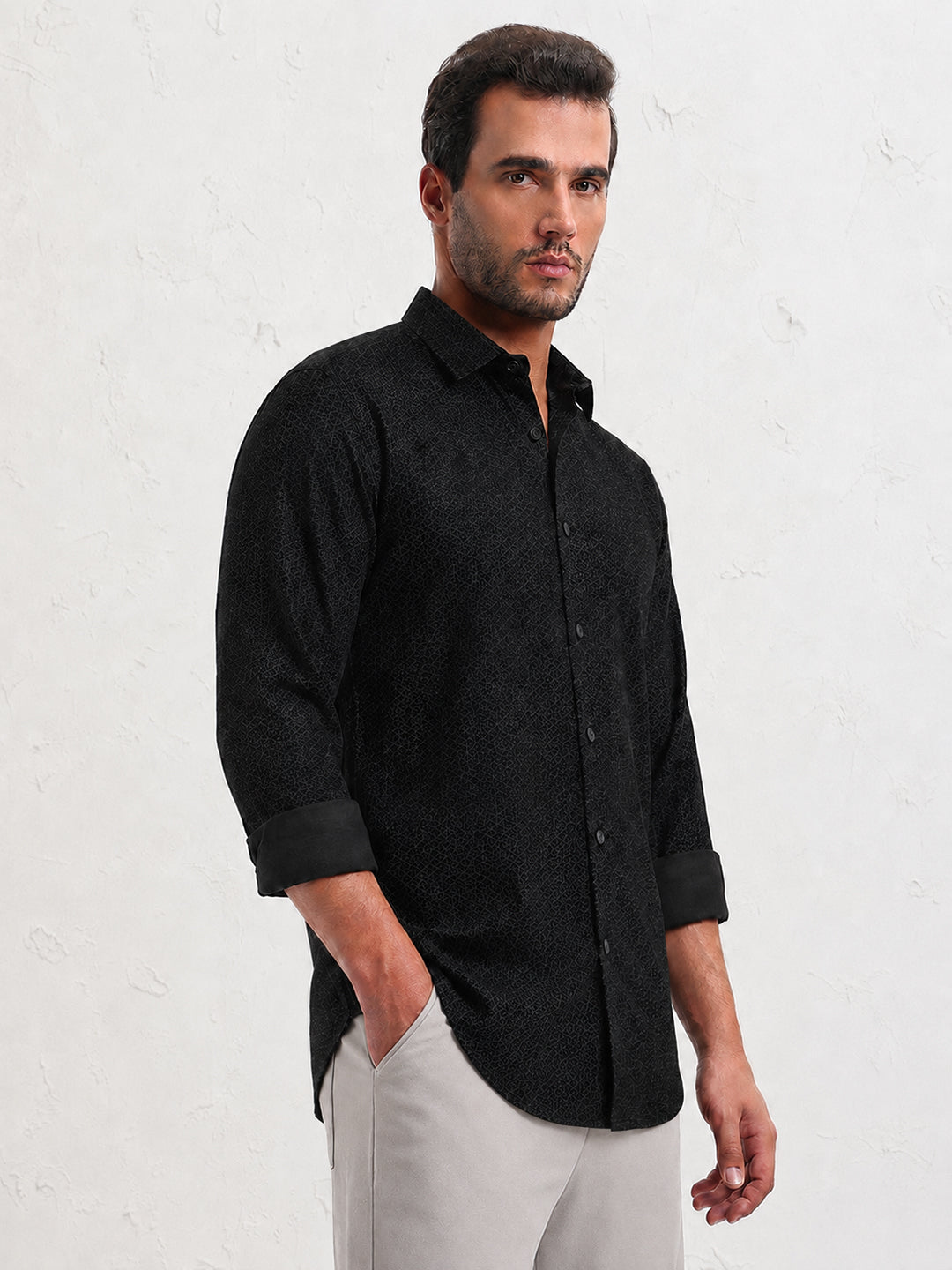 Men’s Printed Black Slim Fit Long Sleeves Shirt with Spread Collar