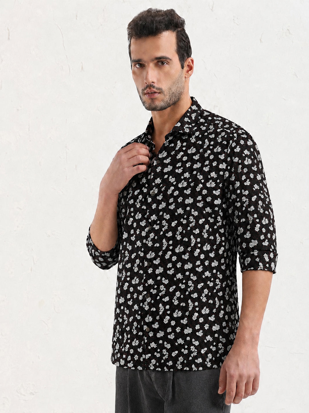 Men’s Floral Printed Black Slim Fit Long Sleeves Shirt with Spread Collar