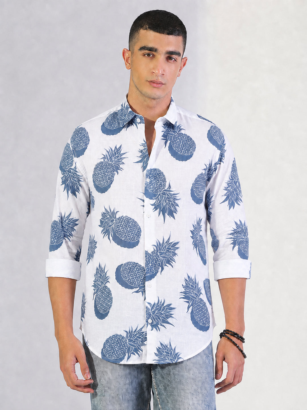 Men's Graphic Printed White Contrast Collar Slim Fit Shirt
