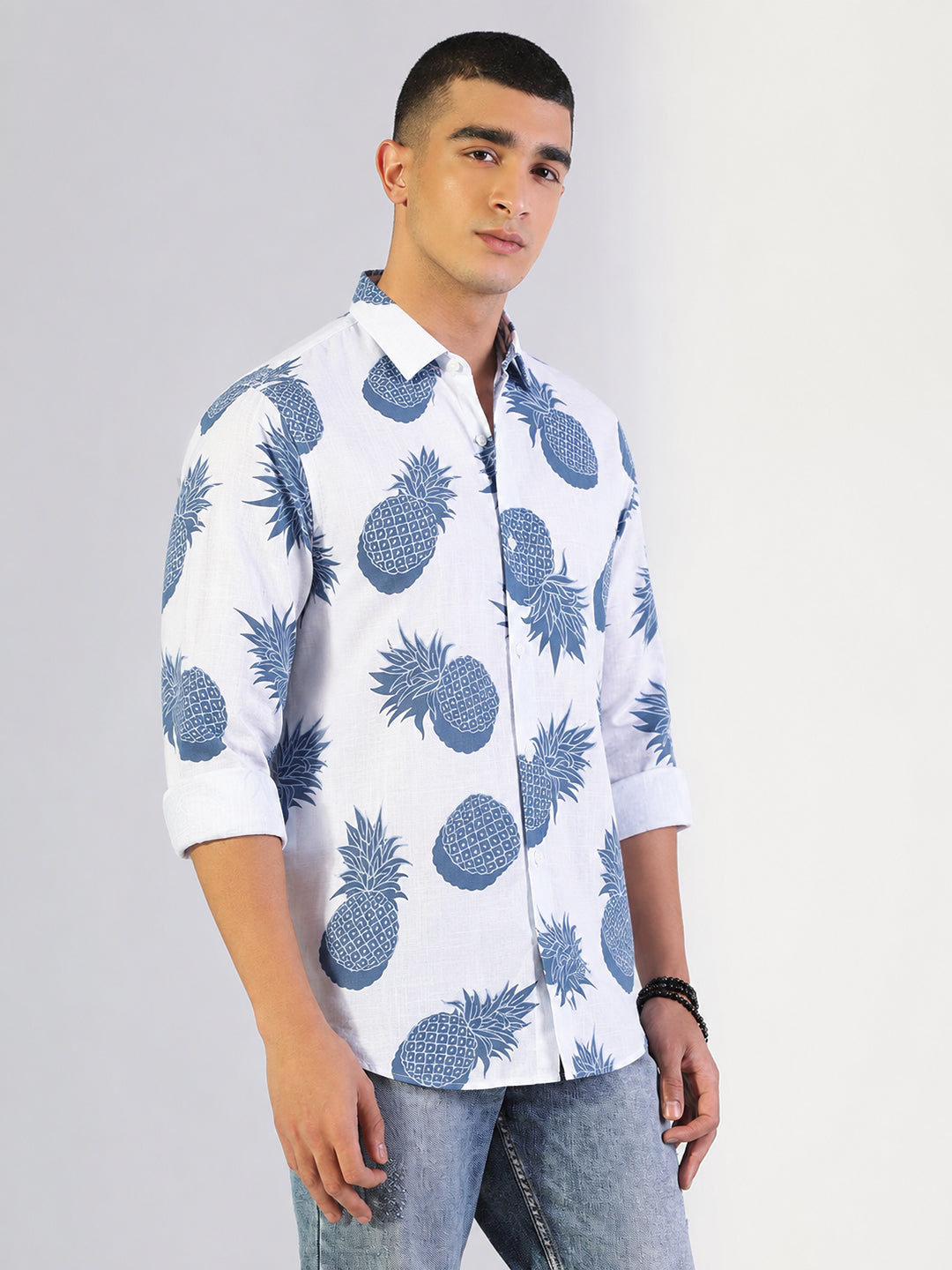 Men's Graphic Printed White Contrast Collar Slim Fit Shirt
