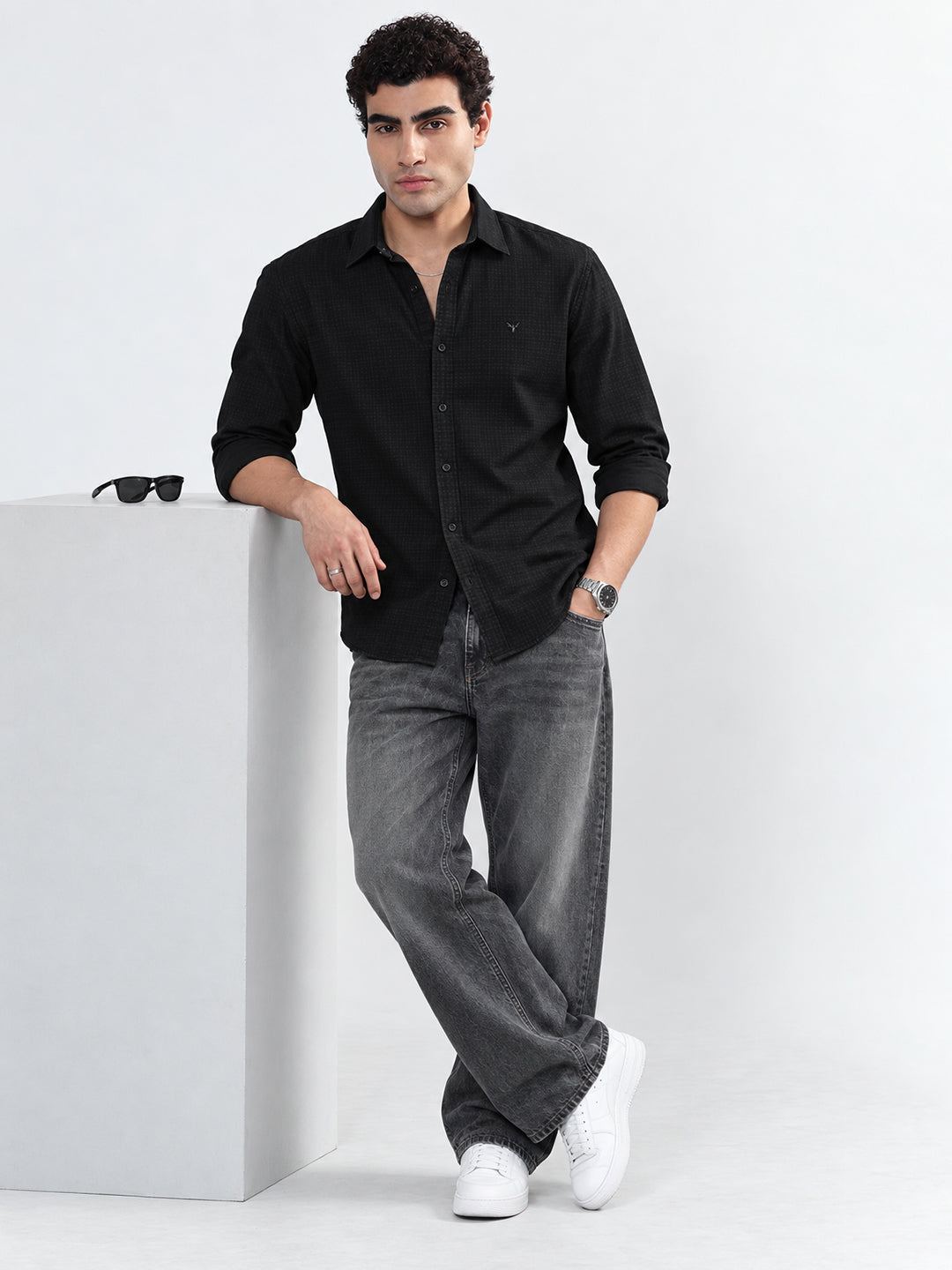 Men’s Printed Black Slim Fit Long Sleeves Shirt