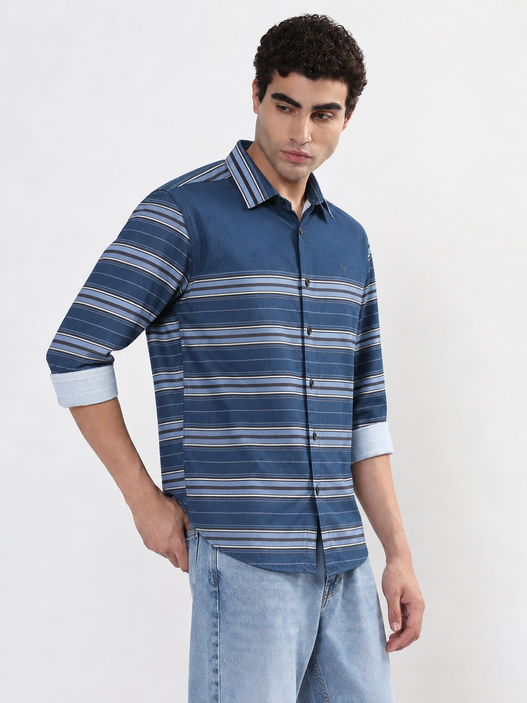 Men’s Horizontal Striped Blue Slim Fit Long Sleeves Casual Shirt