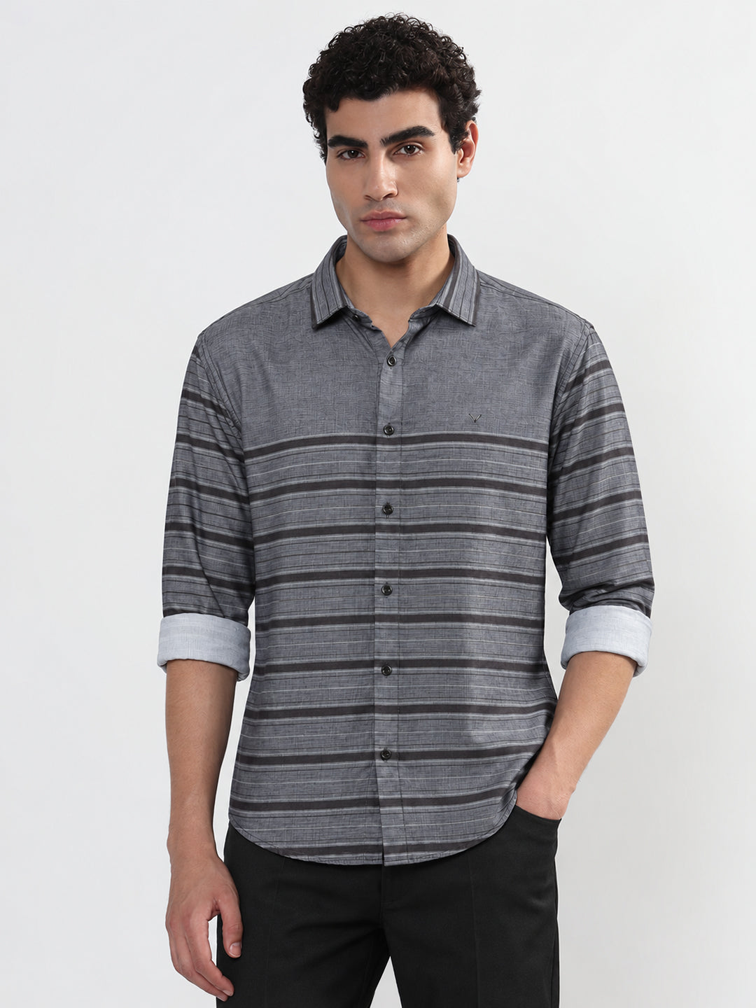 Men’s Horizontal Striped Grey Slim Fit Long Sleeves Casual Shirt