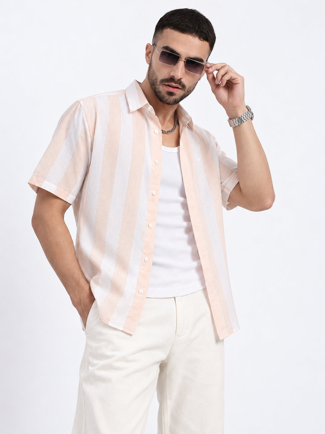 Men’s Vertical Striped White Regular Fit Short Sleeves Casual Shirt