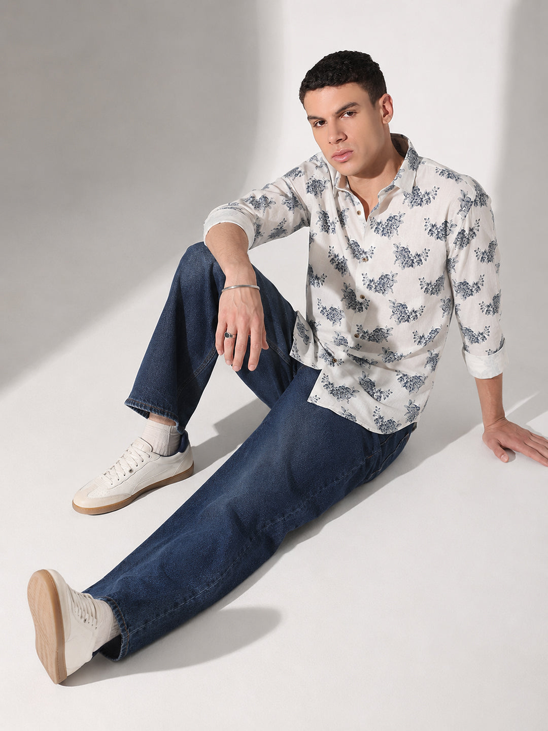 Men’s Floral Print White Slim Fit Long Sleeves Shirt