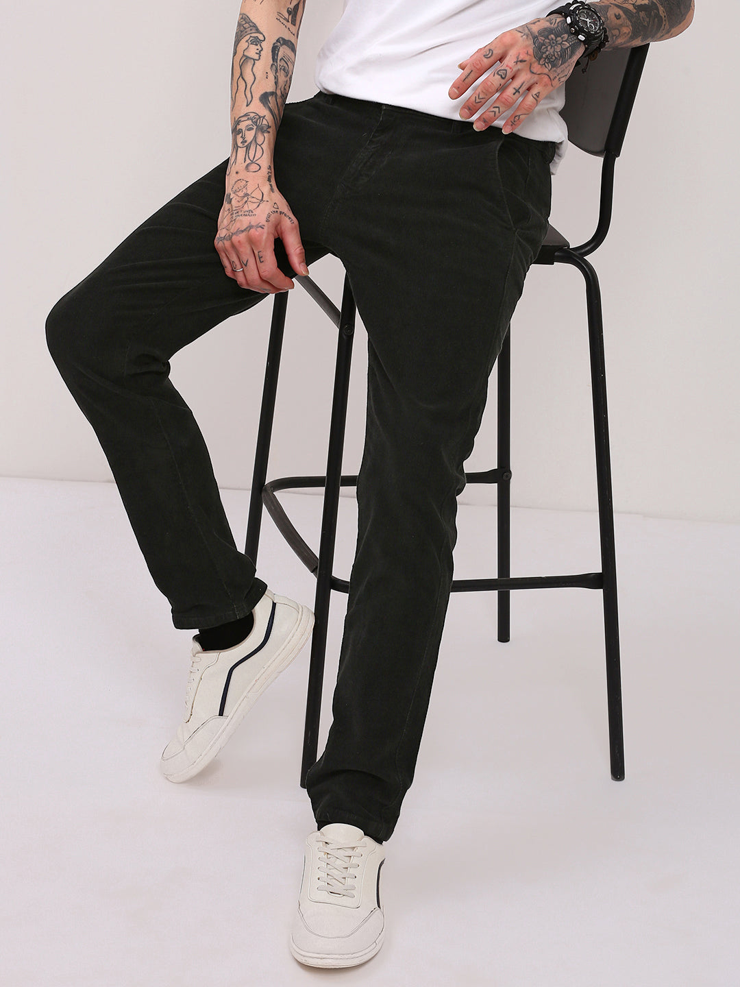 Men Black Solid Trousers