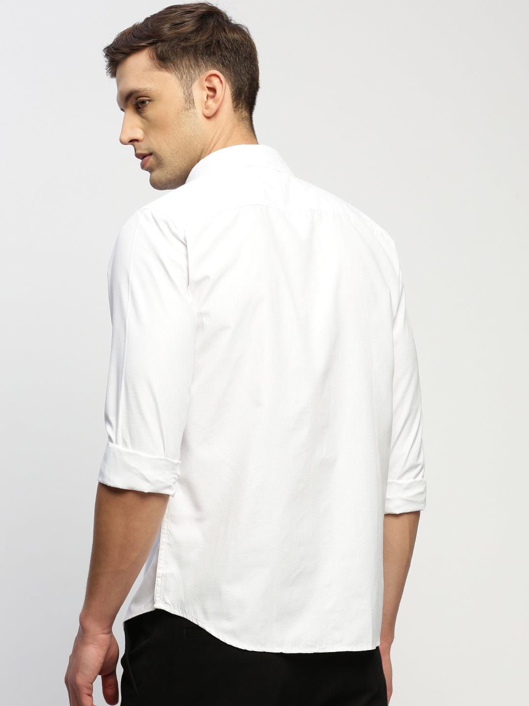 Men's White Spread Collar Slim Fit Shirt
