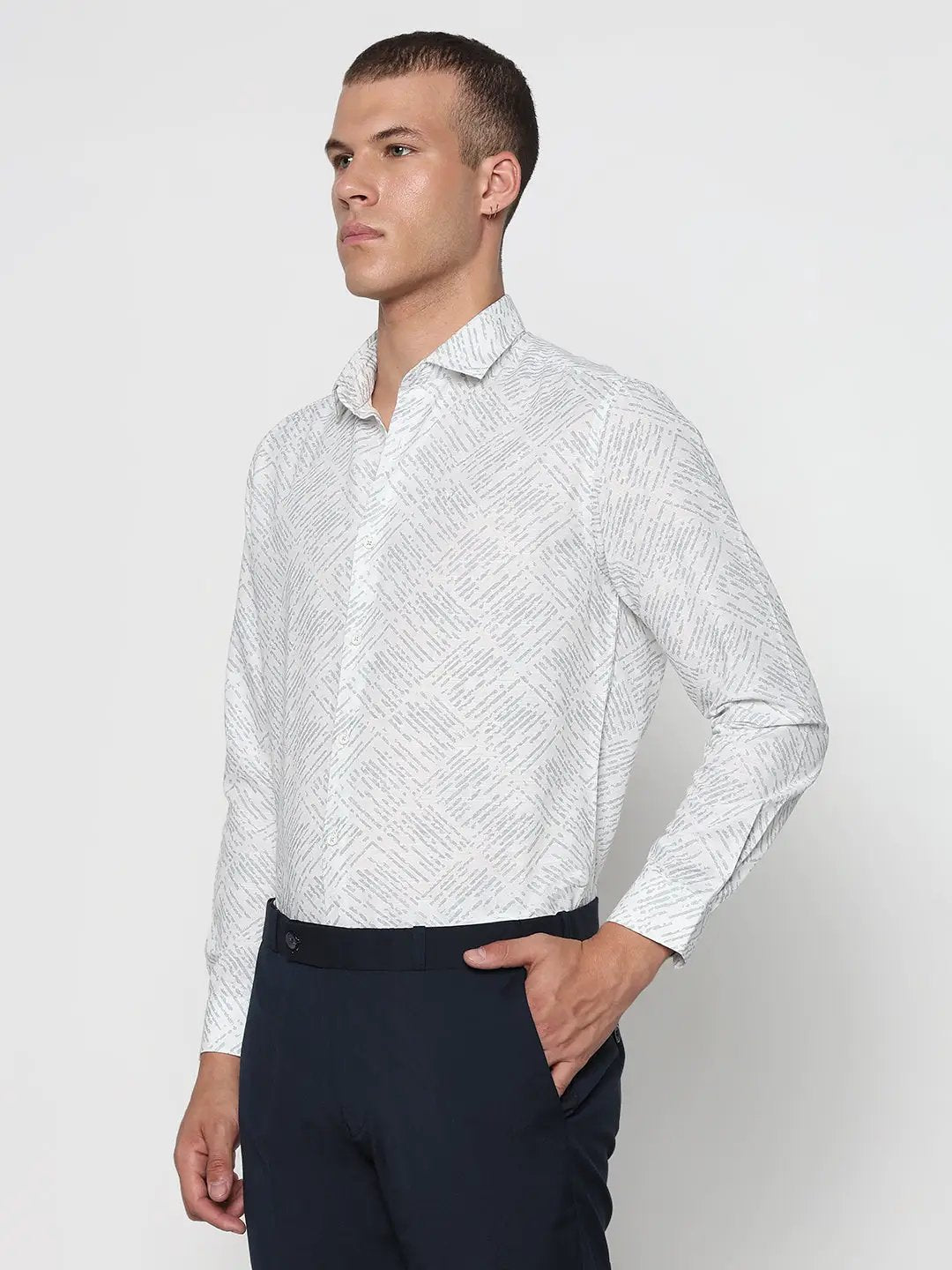 Men's White Geometric Slim Fit Formal Shirt - Uncategorized from SHOWOFFFF