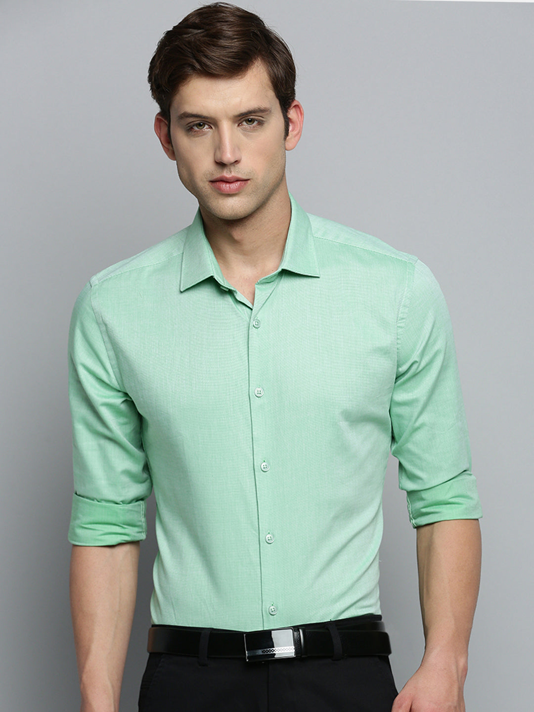 Men Spread Collar Solid Green Shirt