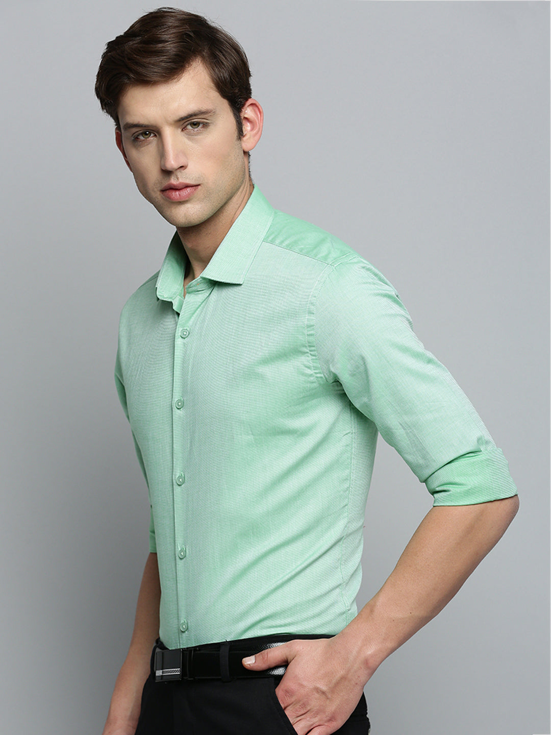 Men Spread Collar Solid Green Shirt