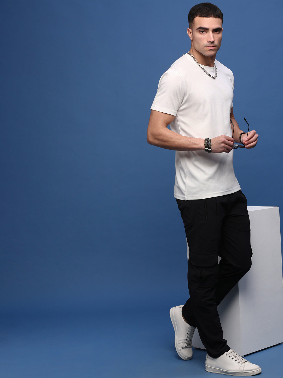 Men White Slim Fit T Shirt