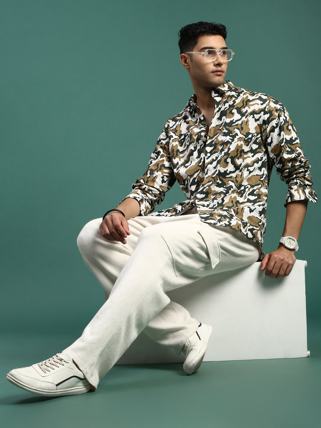 Men Abstract Green Slim Fit Shirt