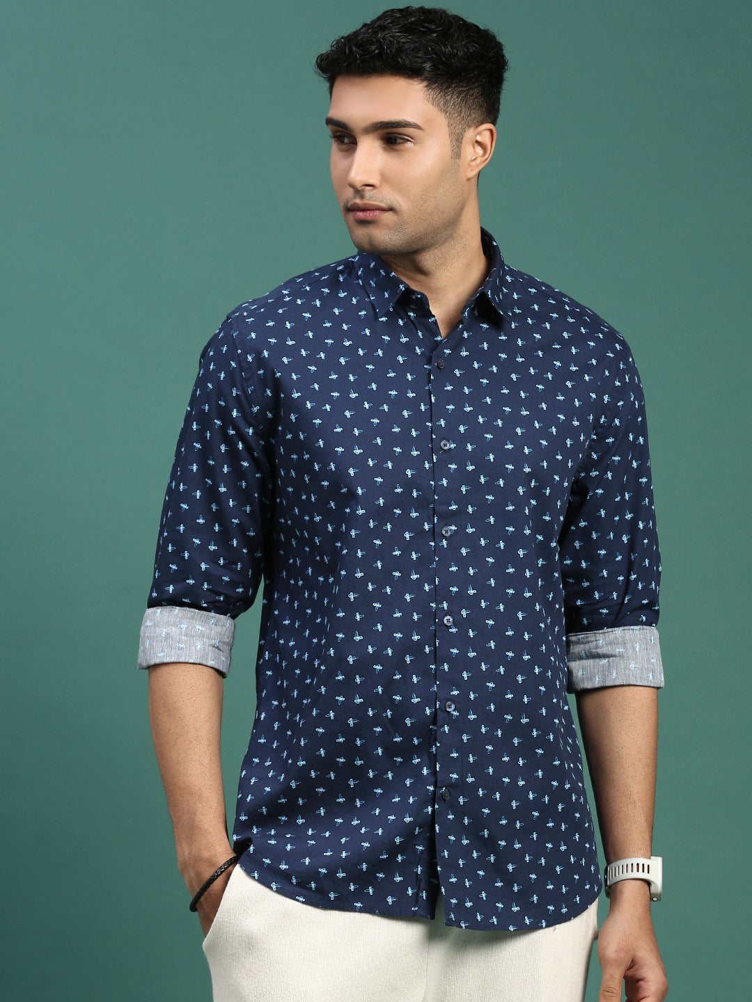 Men Abstract Navy Blue Slim Fit Shirt