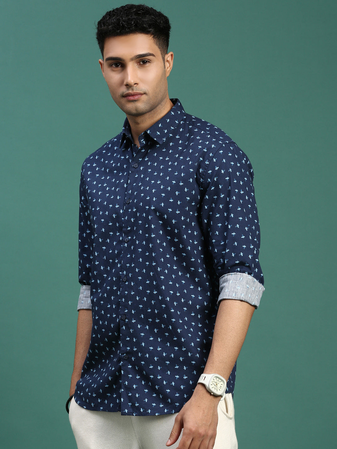 Men Abstract Navy Blue Slim Fit Shirt